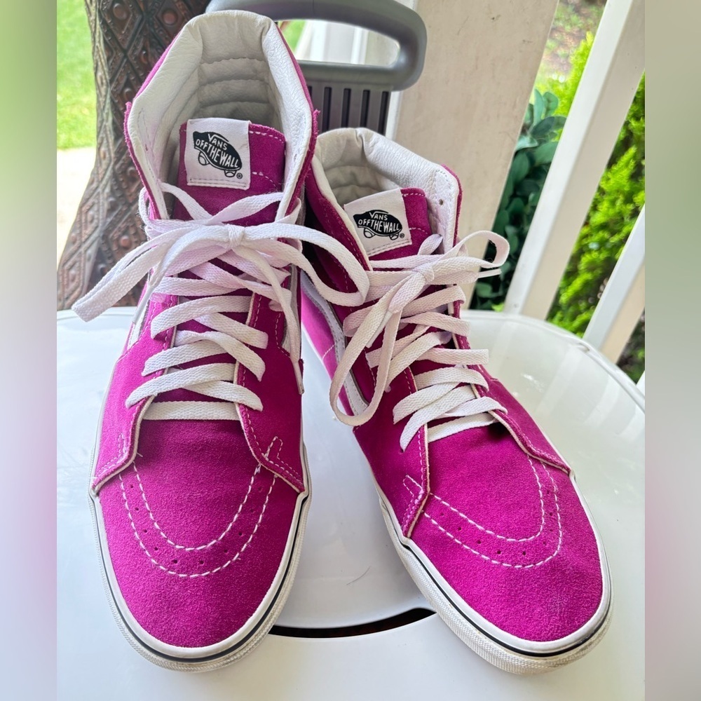 VANS Filmore HI Women's Fuschia Pink High Top Skate Sneakers